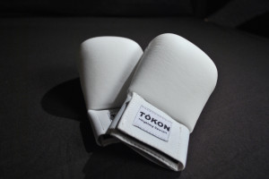 Tokon Martial Arts White AAU Sparring Gloves Tokon Martial Arts White AAU Sparring Gloves
